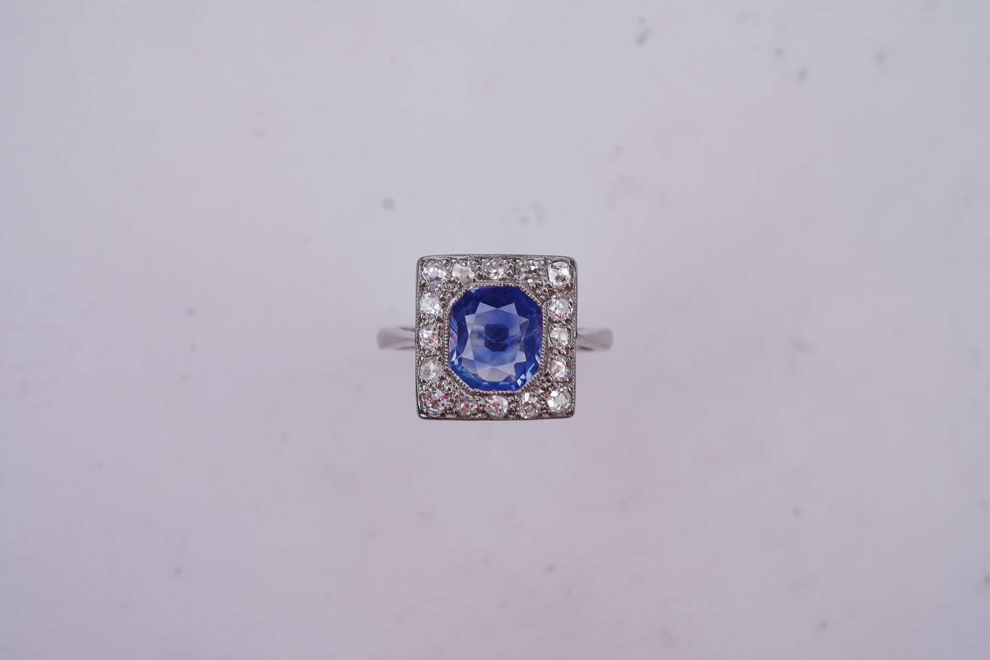A Kashmir sapphire and diamond ring, early 20th century